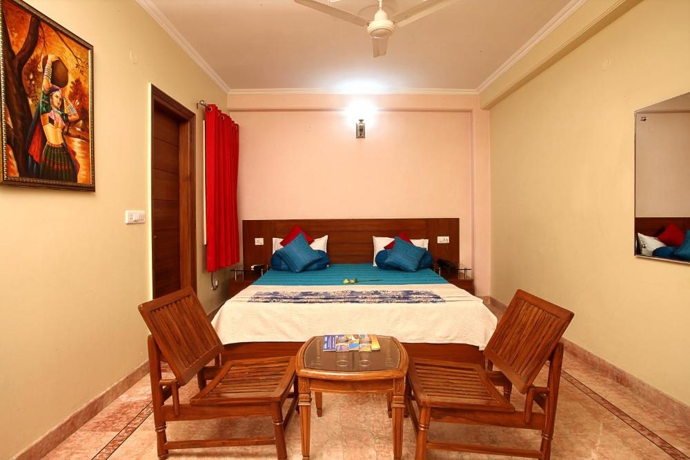Room image 3